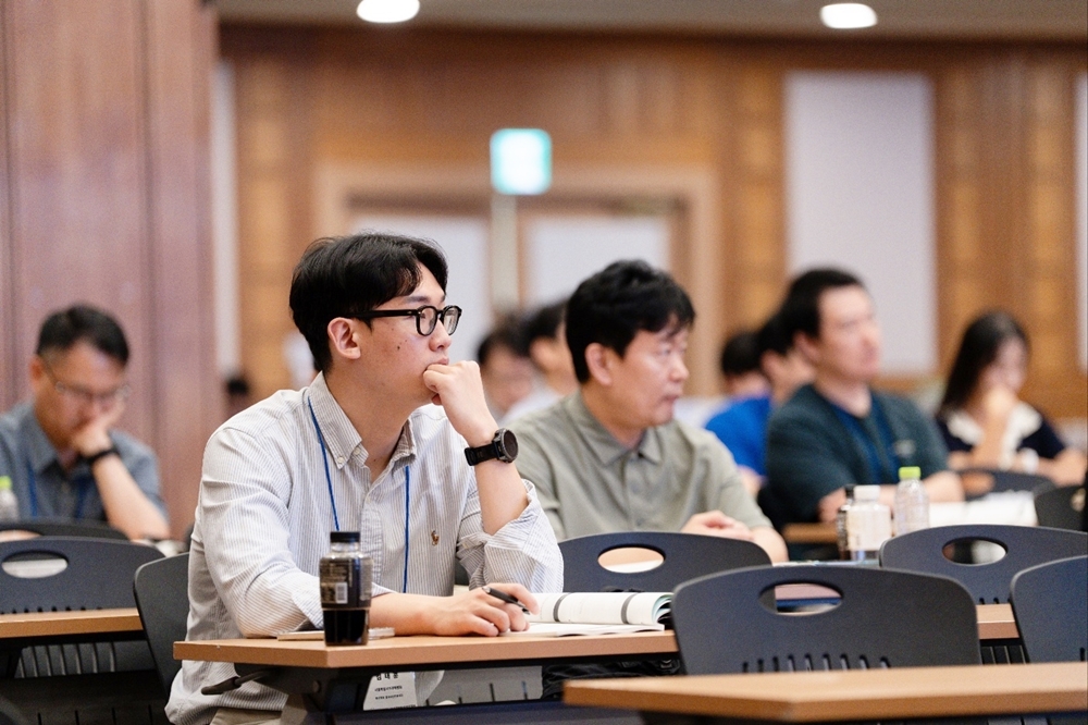썸네일 33