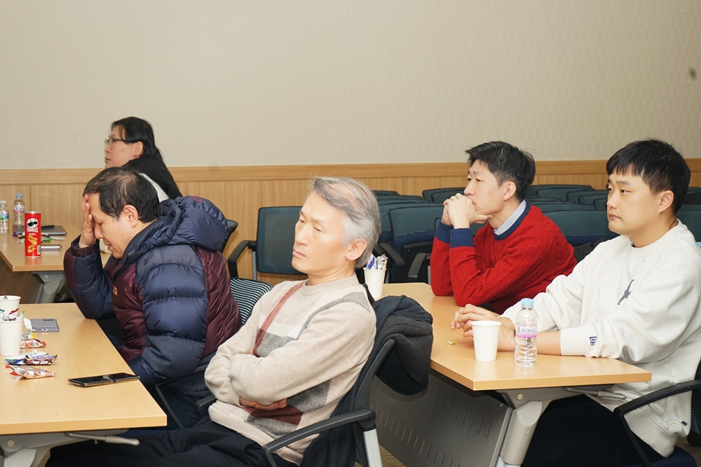 썸네일 54